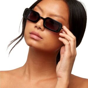 WeWoreWhat The Backyard Sunglasses - Summer Sunwear